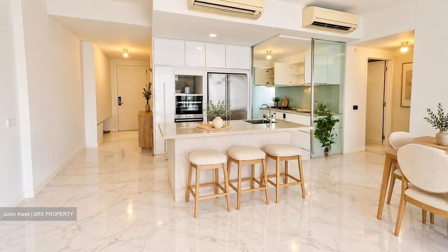 SilverSea (D15), Condominium #639950471